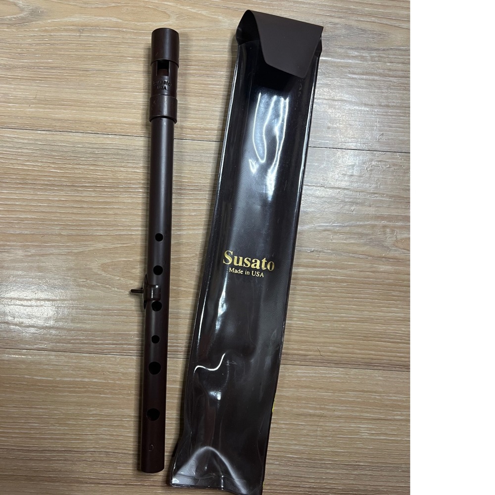 Susato Oriole Penny Whistle Tunable Two-Piece Tin Whistle Brown with Case